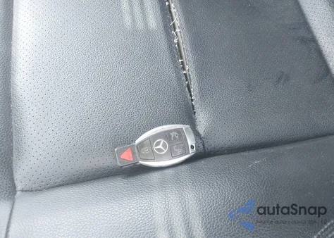 2011 Mercedes-Benz E 350 from USA, damaged, VIN WDDHF5GB0BA307452